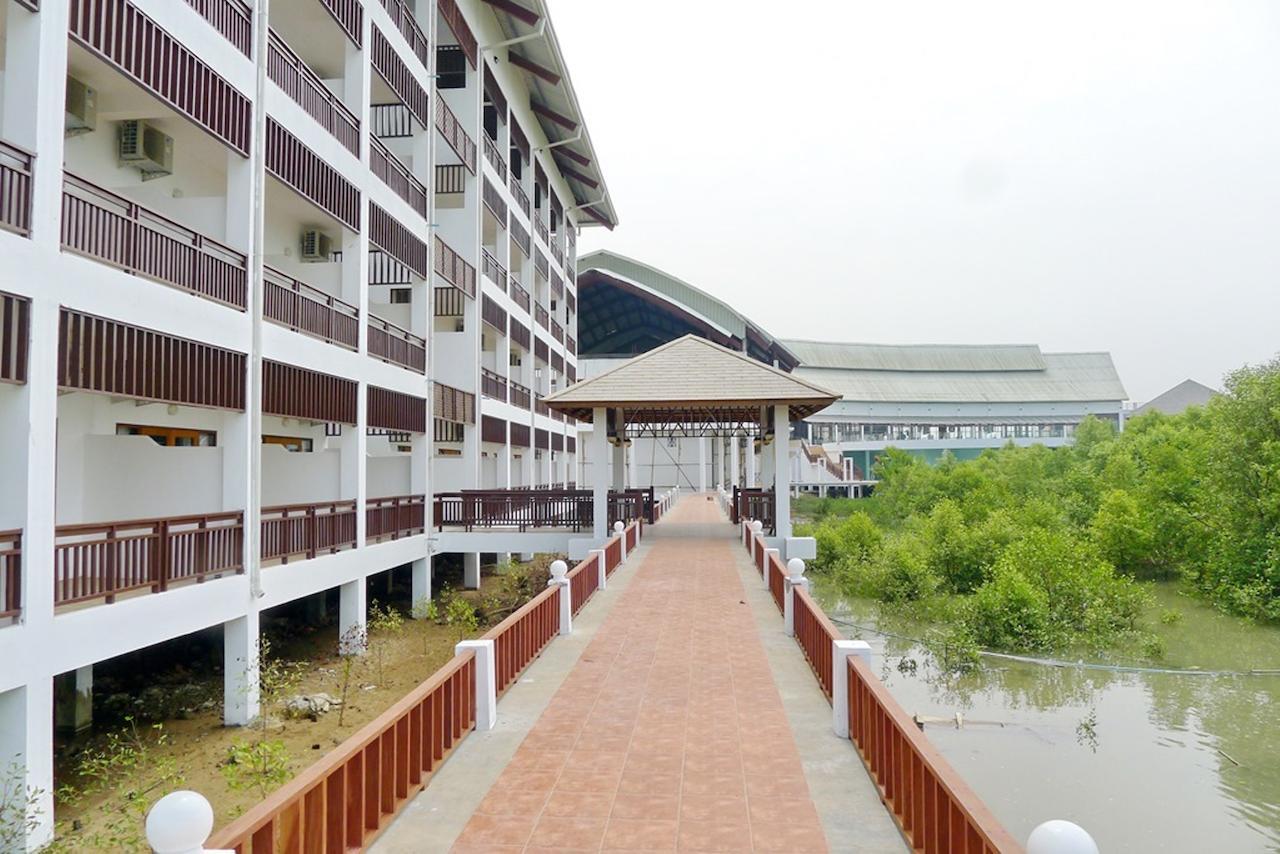 Pearl Laguna Resort Мйеик Екстериор снимка