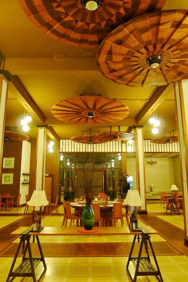 Pearl Laguna Resort Мйеик Екстериор снимка