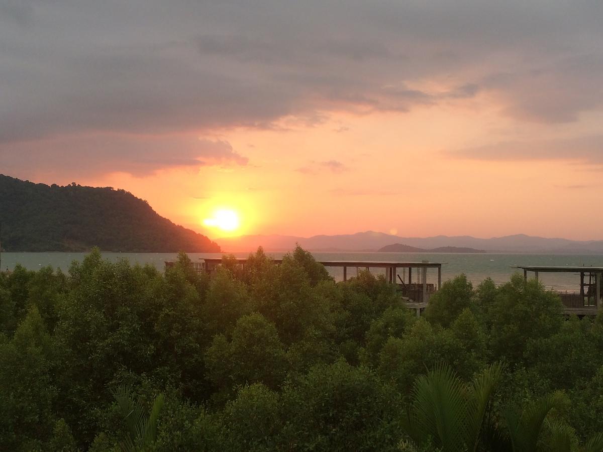 Pearl Laguna Resort Мйеик Екстериор снимка